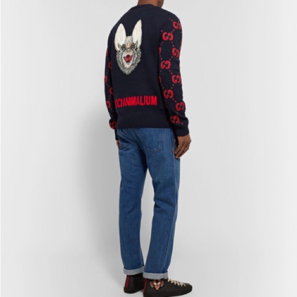 GUCCI UNISEX ANIMALIUM EMBROIDERY BAT SWEATER